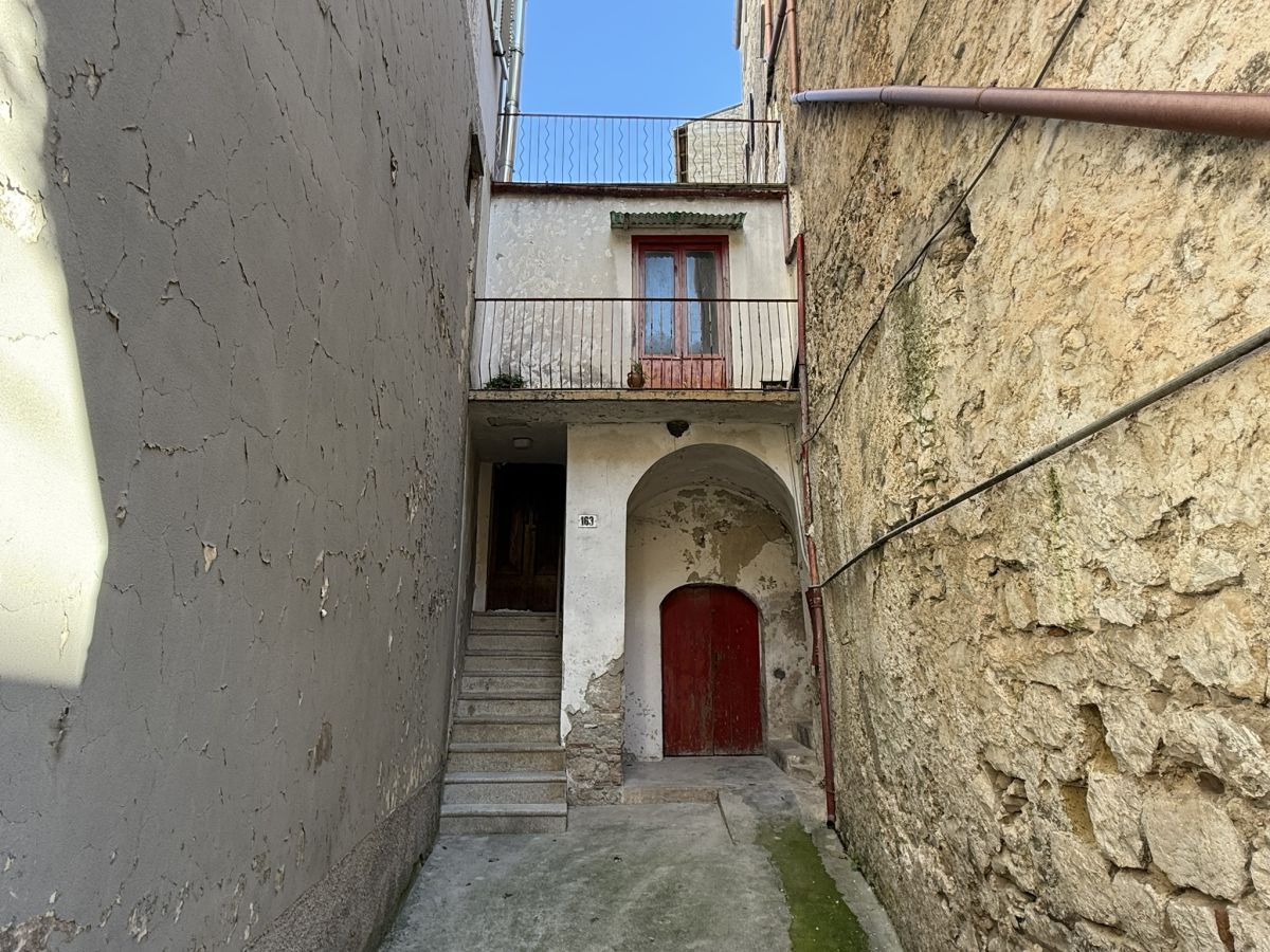 V255 - Itri - Corso San Gennaro
