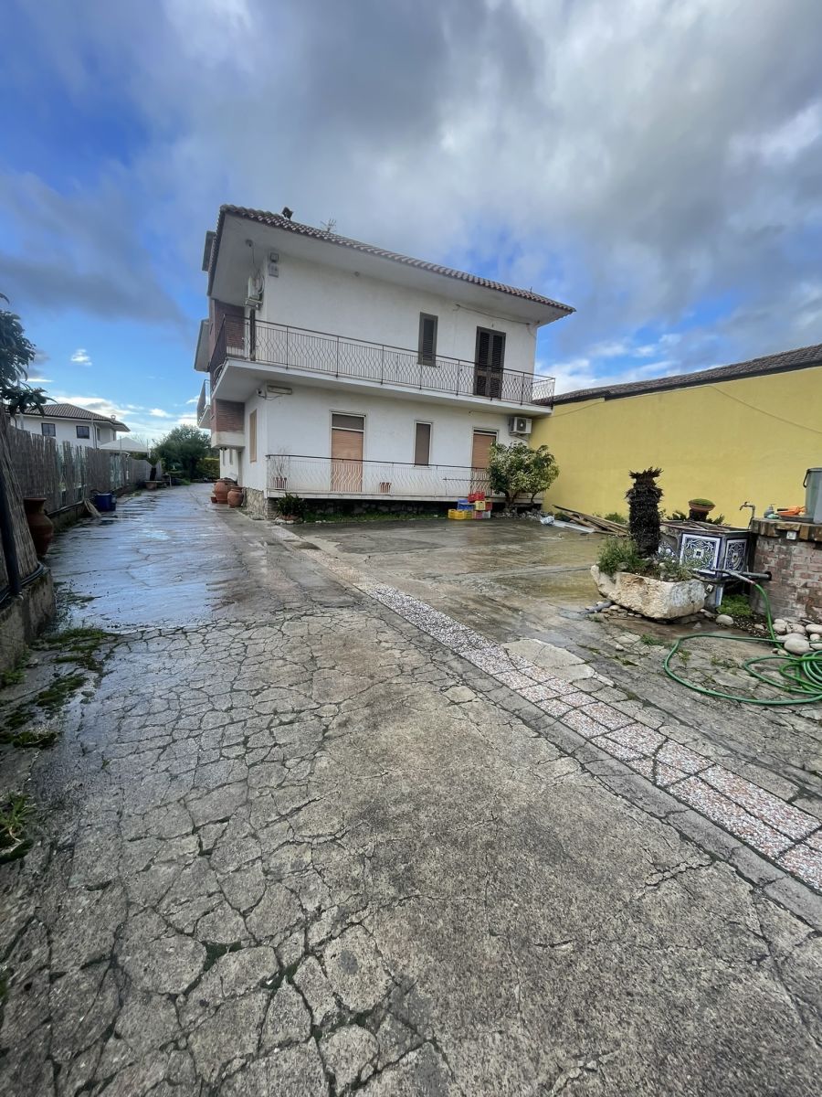 Appartamento Trilocale con Ingresso Indipendente a Marina di Minturno